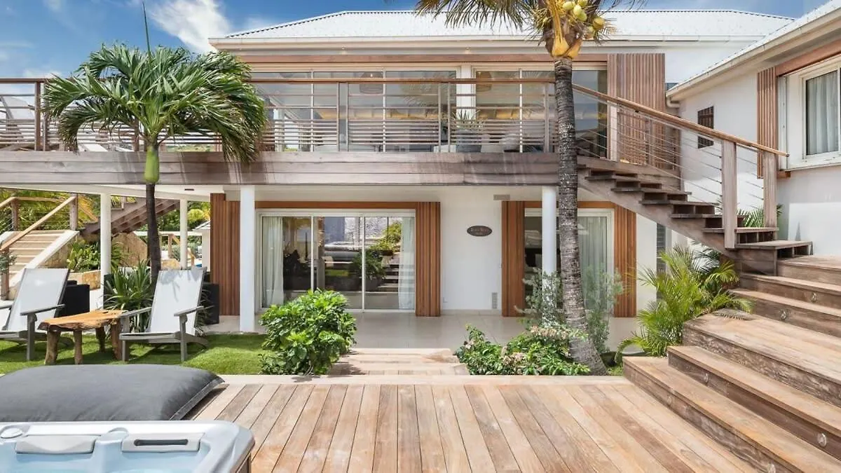 Private Villa With Astonishing View Of Hills Pointe Milou